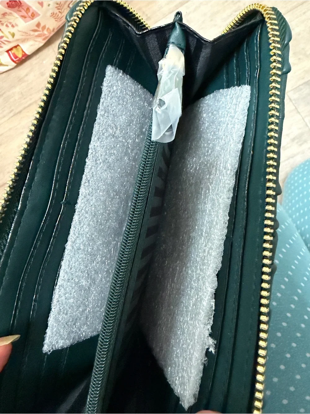 Victoria secret Dark Green Zip Wallet - Picture 6 of 8